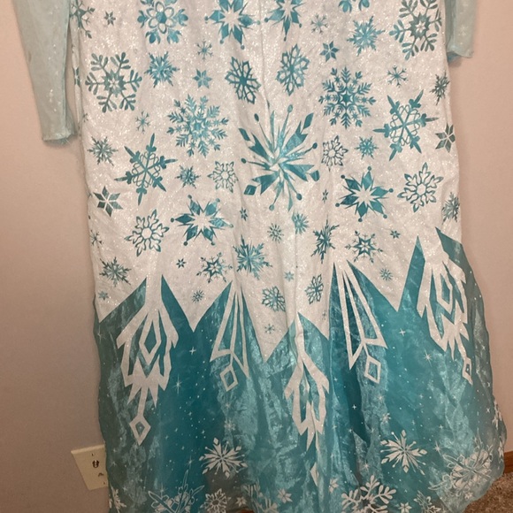 Girls 7-8, Elsa Costume, Disney Frozen, blue dress Halloween princess costume - Picture 9 of 11